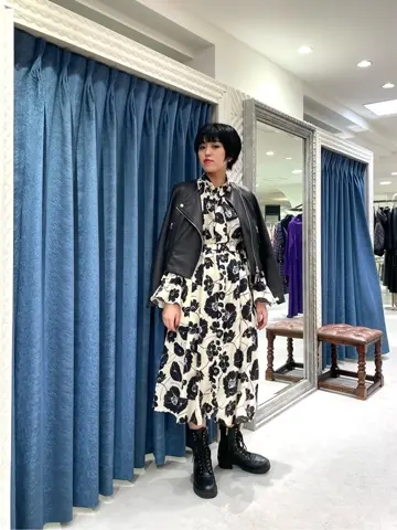 GRACE CONTINENTAL yoshi コーディネート画像