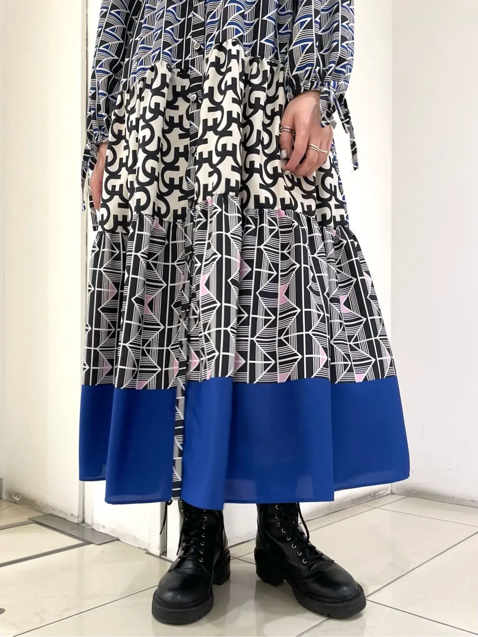 GRACE CONTINENTAL yoshi コーディネート画像