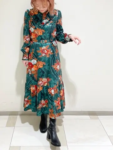 GRACE CONTINENTAL SAYUMI Nagashima コーディネート画像