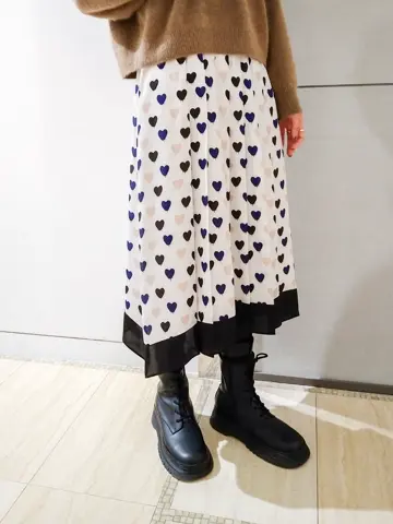 GRACE CONTINENTAL 今野　志保 コーディネート画像