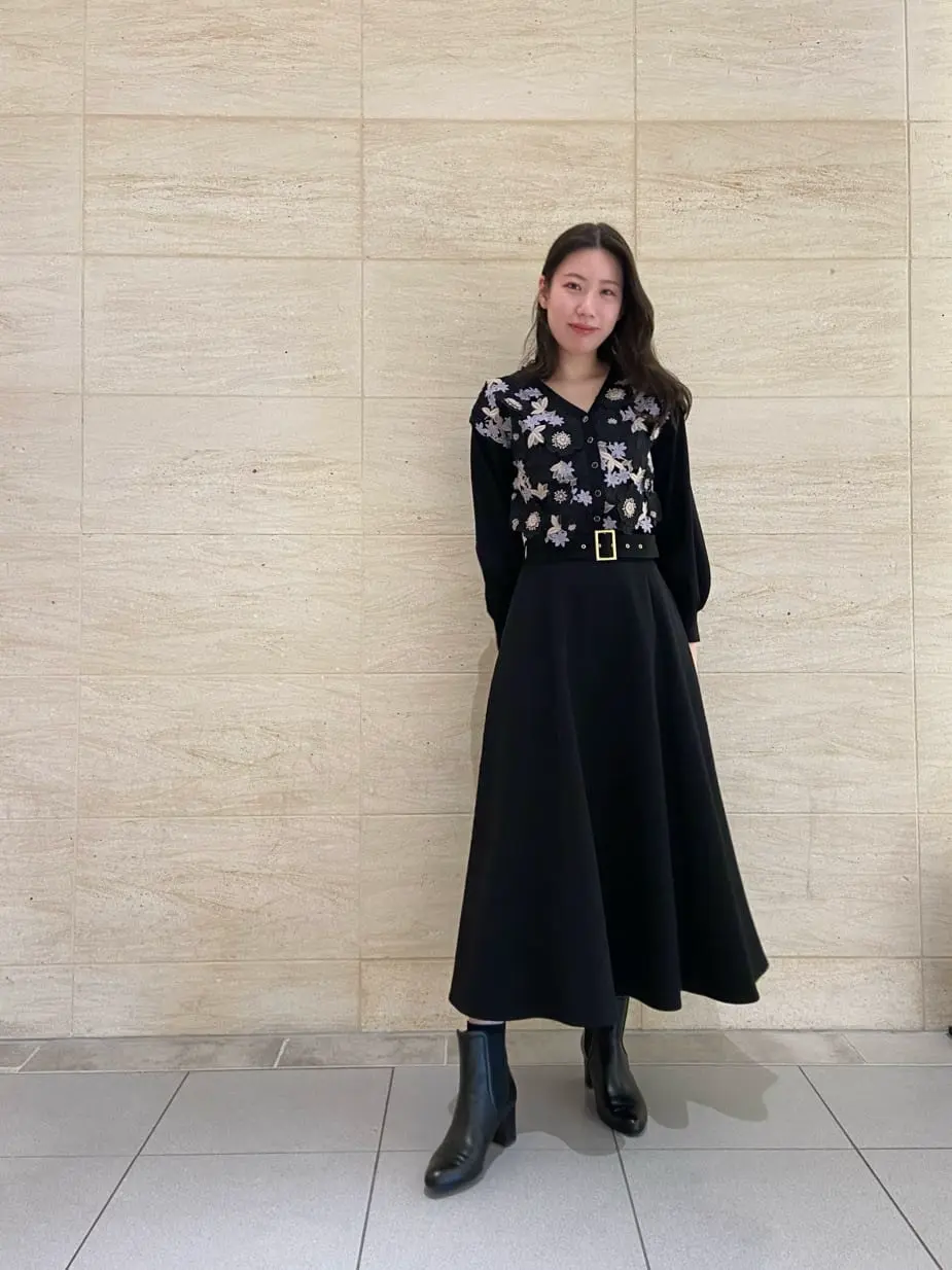 GRACE CONTINENTAL Shiori コーディネート画像