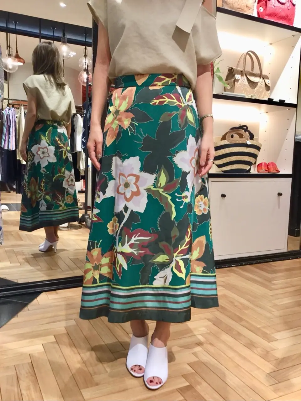 GRACE CONTINENTAL yukimi yonee コーディネート画像