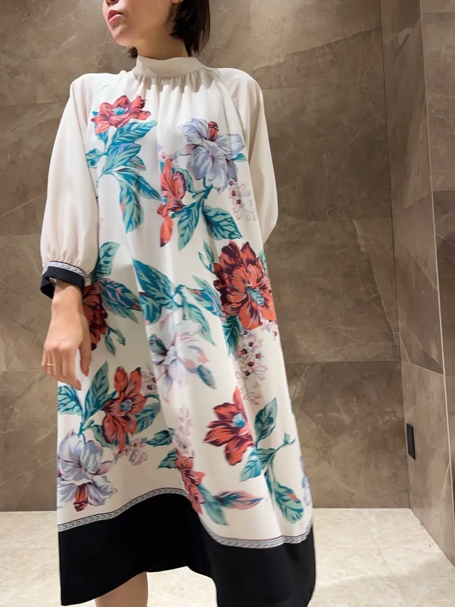 GRACE CONTINENTAL 穐山　香織 コーディネート画像