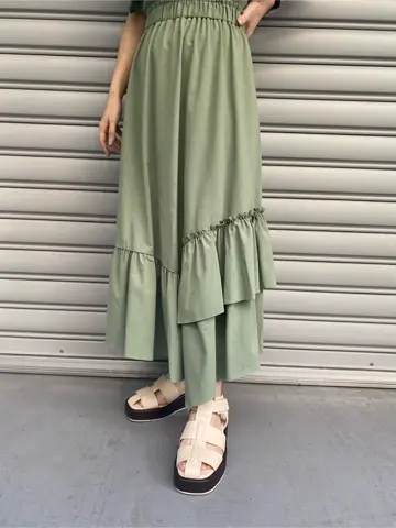 GRACE CONTINENTAL 青木育日 コーディネート画像