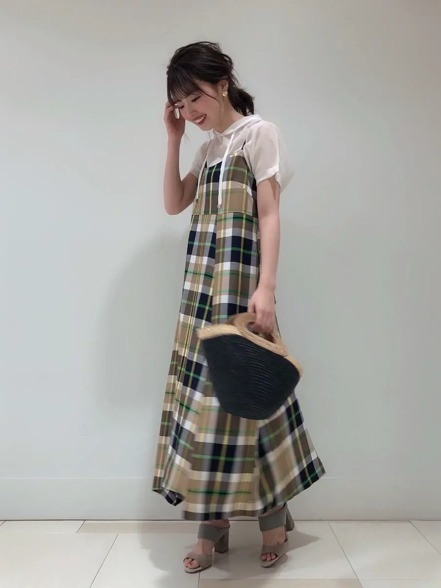 GRACE CONTINENTAL minami コーディネート画像