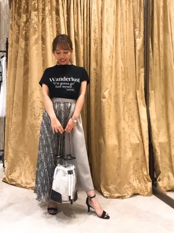 GRACE CONTINENTAL 松﨑　咲良 コーディネート画像