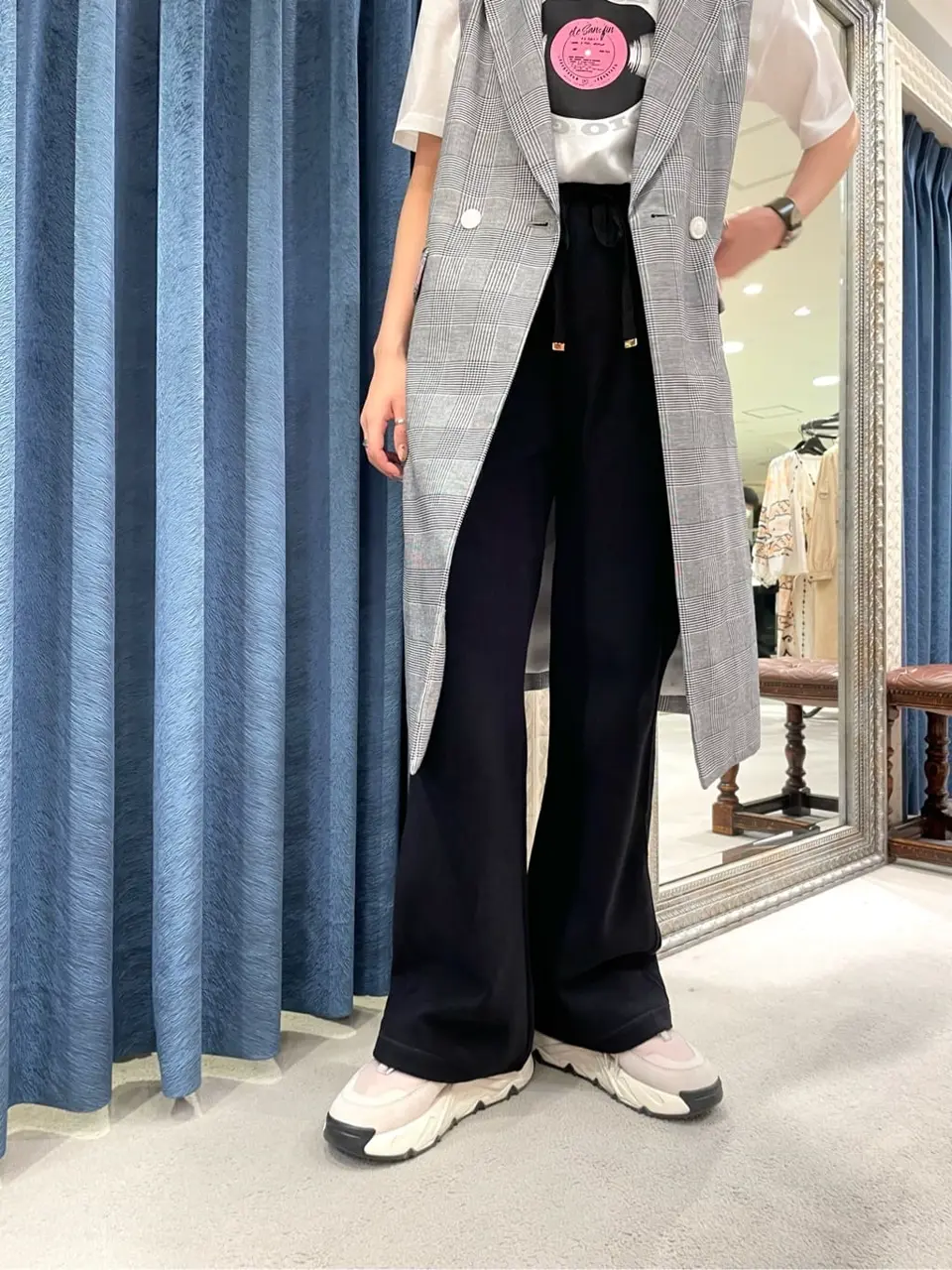 GRACE CONTINENTAL yoshi コーディネート画像