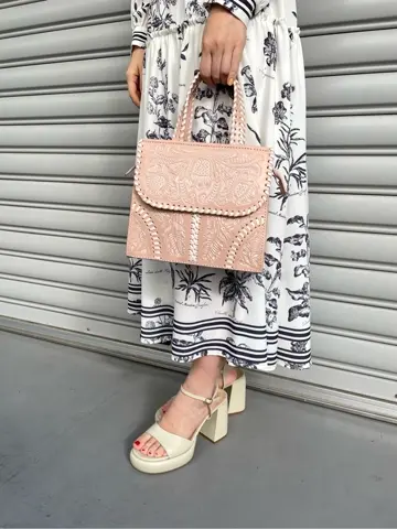 GRACE CONTINENTAL 佐藤　優里香 コーディネート画像