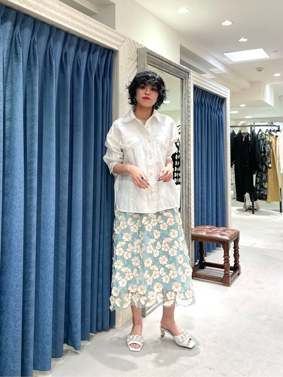 GRACE CONTINENTAL yoshi コーディネート画像