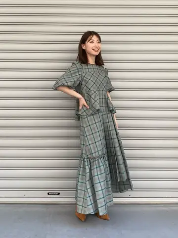 GRACE CONTINENTAL 青木育日 コーディネート画像