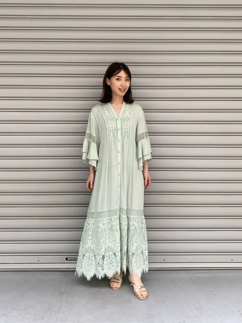  青木育日 コーディネート画像