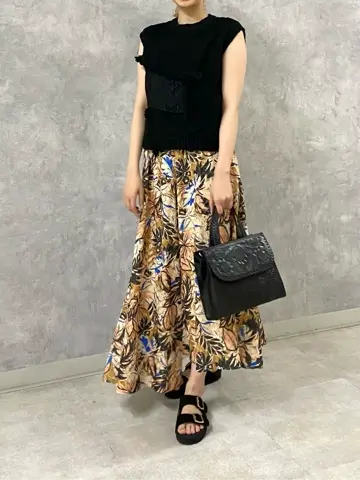 GRACE CONTINENTAL Abe コーディネート画像