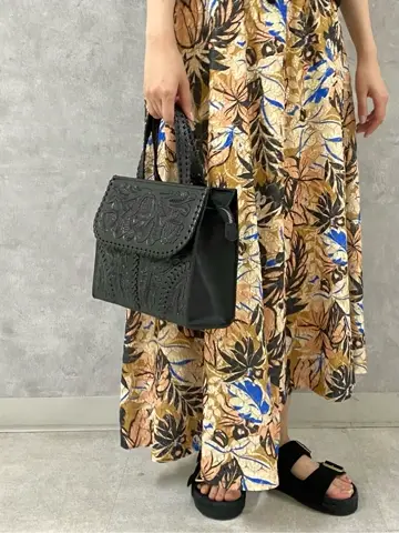 GRACE CONTINENTAL Abe コーディネート画像