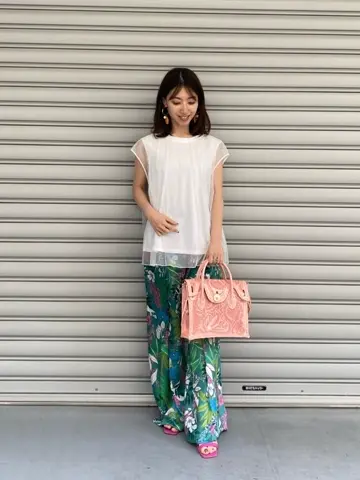 GRACE CONTINENTAL 青木育日 コーディネート画像