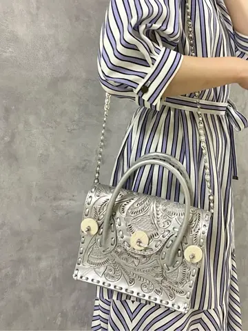 GRACE CONTINENTAL Abe コーディネート画像