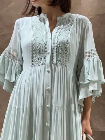 GRACE CONTINENTAL 穐山　香織 コーディネート画像