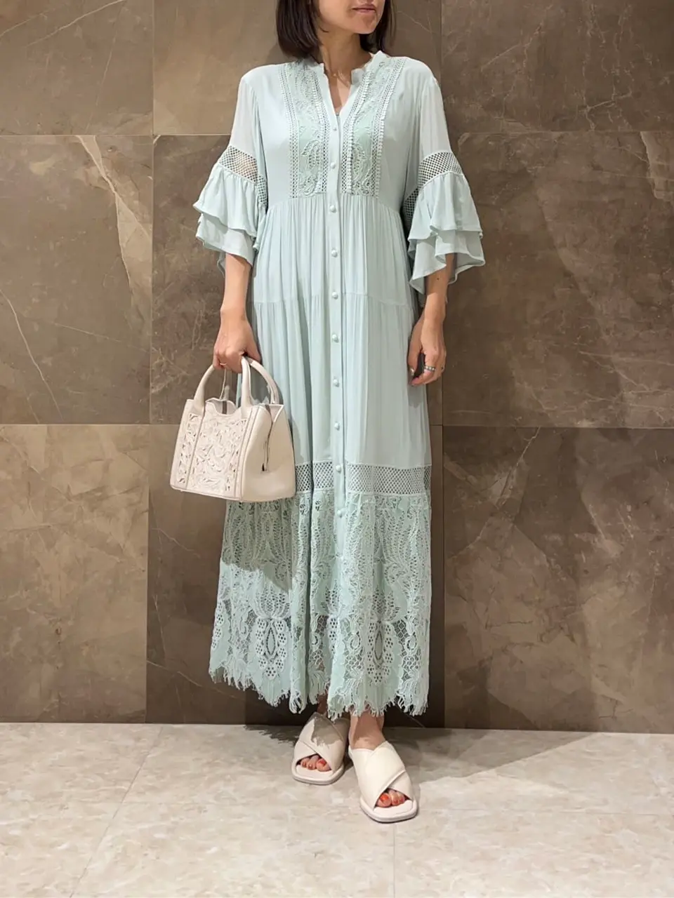 GRACE CONTINENTAL 穐山　香織 コーディネート画像