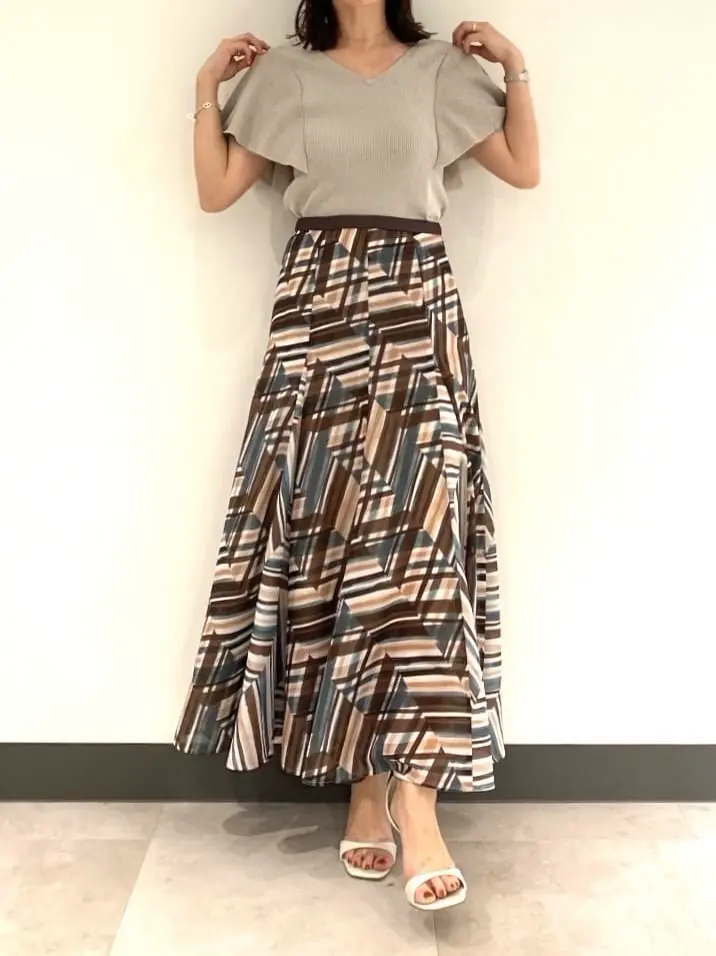 GRACE CONTINENTAL 古川温子 コーディネート画像