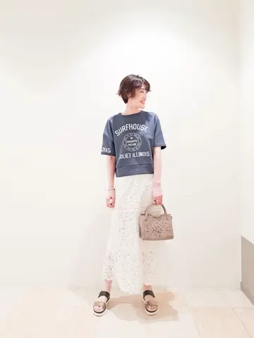 GRACE CONTINENTAL 今野　志保 コーディネート画像