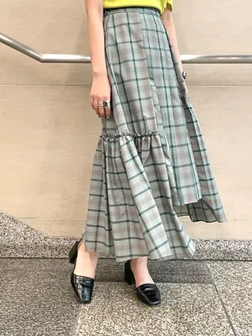 GRACE CONTINENTAL yoshi コーディネート画像