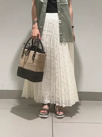 GRACE CONTINENTAL 尾田亜沙美 コーディネート画像