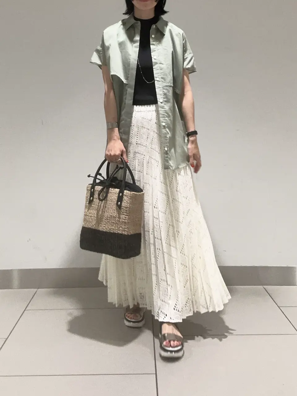 GRACE CONTINENTAL 尾田亜沙美 コーディネート画像