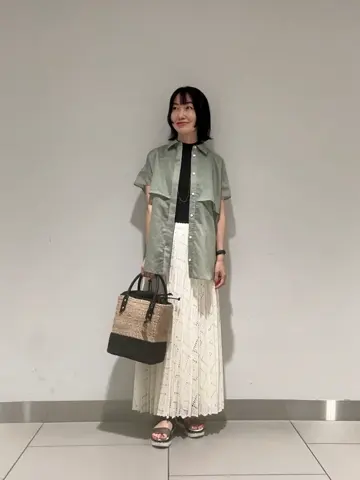 GRACE CONTINENTAL 尾田亜沙美 コーディネート画像