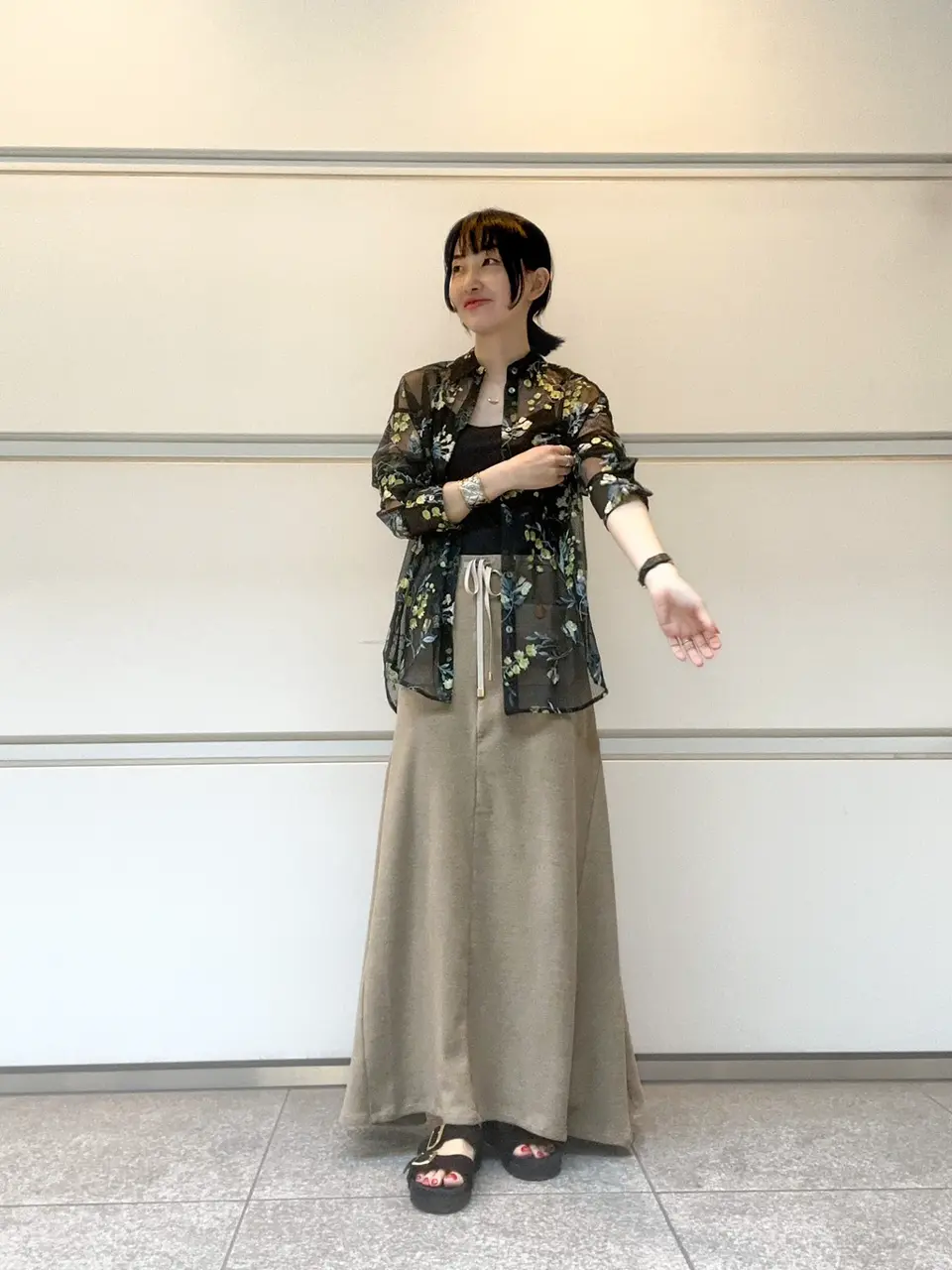  尾田亜沙美 コーディネート画像