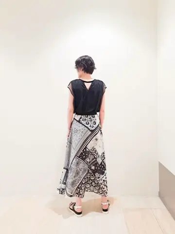 GRACE CONTINENTAL 今野　志保 コーディネート画像