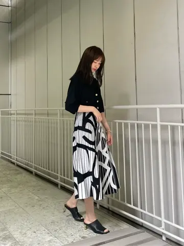 GRACE CONTINENTAL 伊藤　静華 コーディネート画像