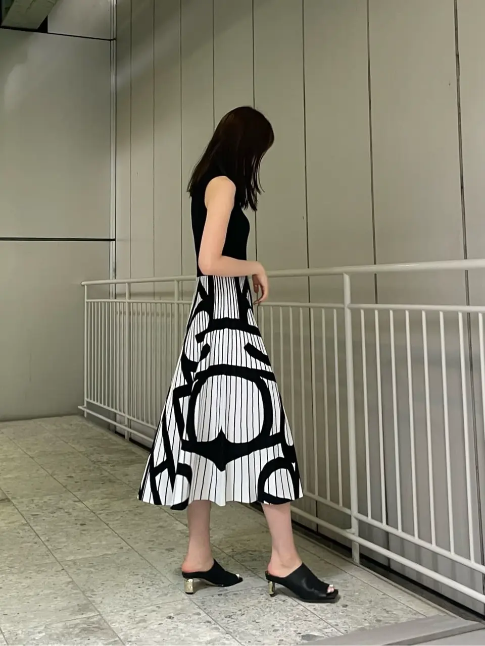 GRACE CONTINENTAL 伊藤　静華 コーディネート画像