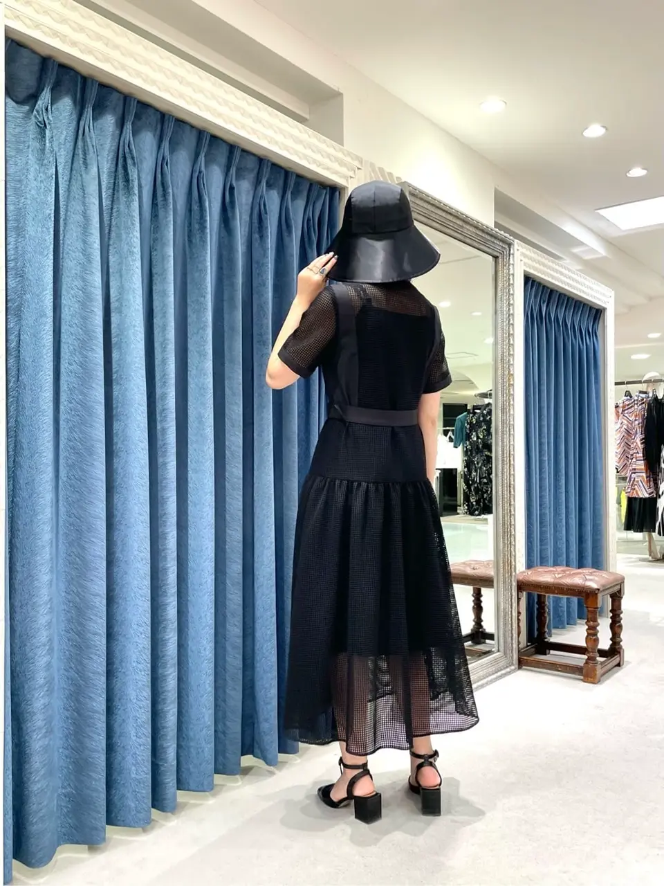 GRACE CONTINENTAL yoshi コーディネート画像