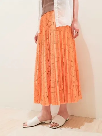 GRACE CONTINENTAL 今野　志保 コーディネート画像