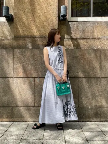 GRACE CONTINENTAL 伊藤　静華 コーディネート画像