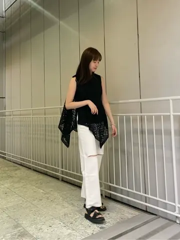 GRACE CONTINENTAL 伊藤　静華 コーディネート画像