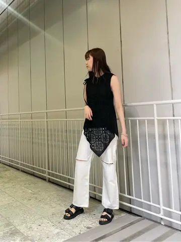 GRACE CONTINENTAL 伊藤　静華 コーディネート画像