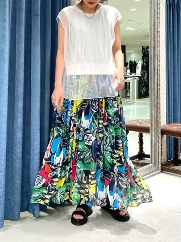 GRACE CONTINENTAL yoshi コーディネート画像