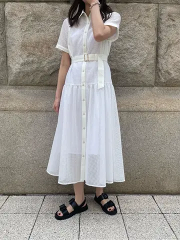 GRACE CONTINENTAL 伊藤　静華 コーディネート画像