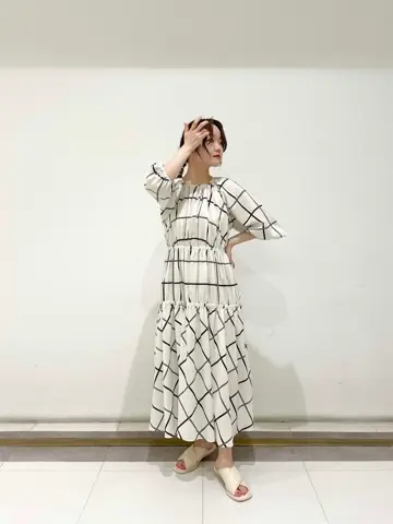 GRACE CONTINENTAL SAYUMI Nagashima コーディネート画像