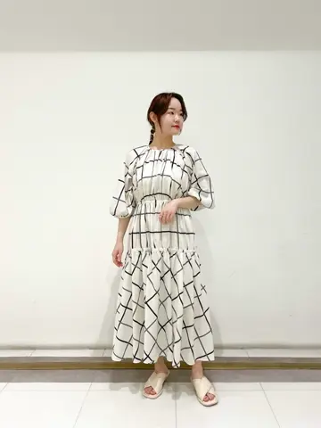 GRACE CONTINENTAL SAYUMI Nagashima コーディネート画像