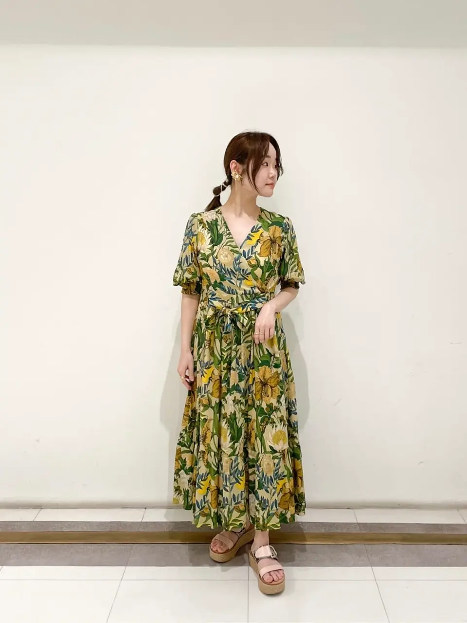 GRACE CONTINENTAL SAYUMI Nagashima コーディネート画像