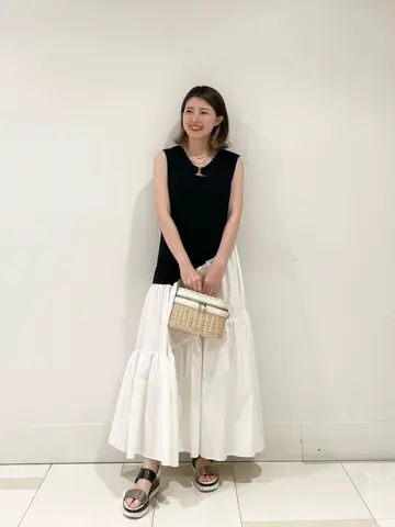 GRACE CONTINENTAL minami コーディネート画像