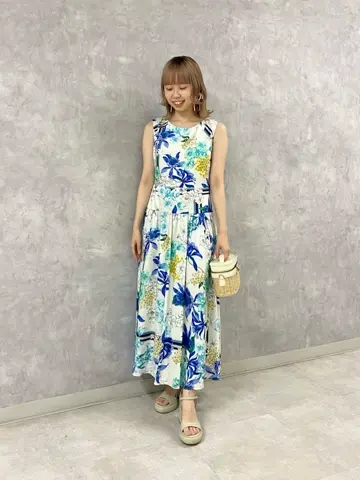 GRACE CONTINENTAL Abe コーディネート画像