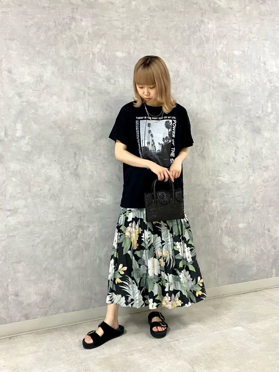 GRACE CONTINENTAL Abe コーディネート画像