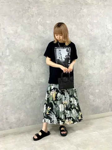 GRACE CONTINENTAL Abe コーディネート画像