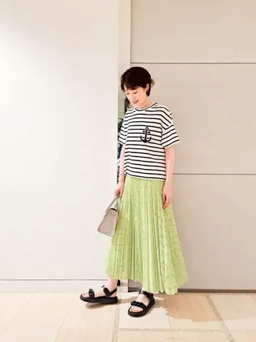 GRACE CONTINENTAL 今野　志保 コーディネート画像