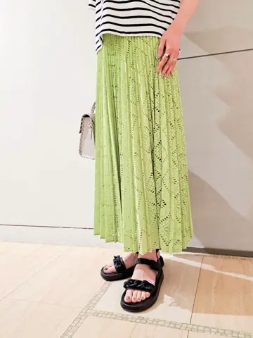 GRACE CONTINENTAL 今野　志保 コーディネート画像