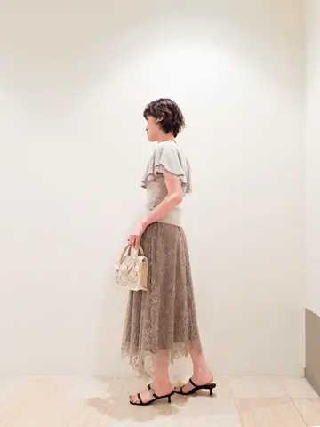 GRACE CONTINENTAL 今野　志保 コーディネート画像