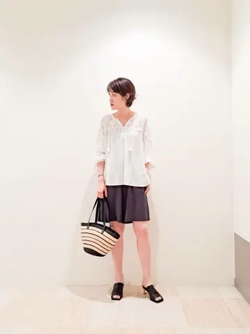 GRACE CONTINENTAL 今野　志保 コーディネート画像