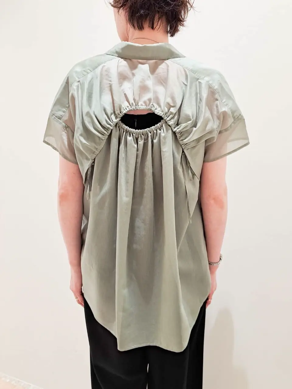 GRACE CONTINENTAL 今野　志保 コーディネート画像